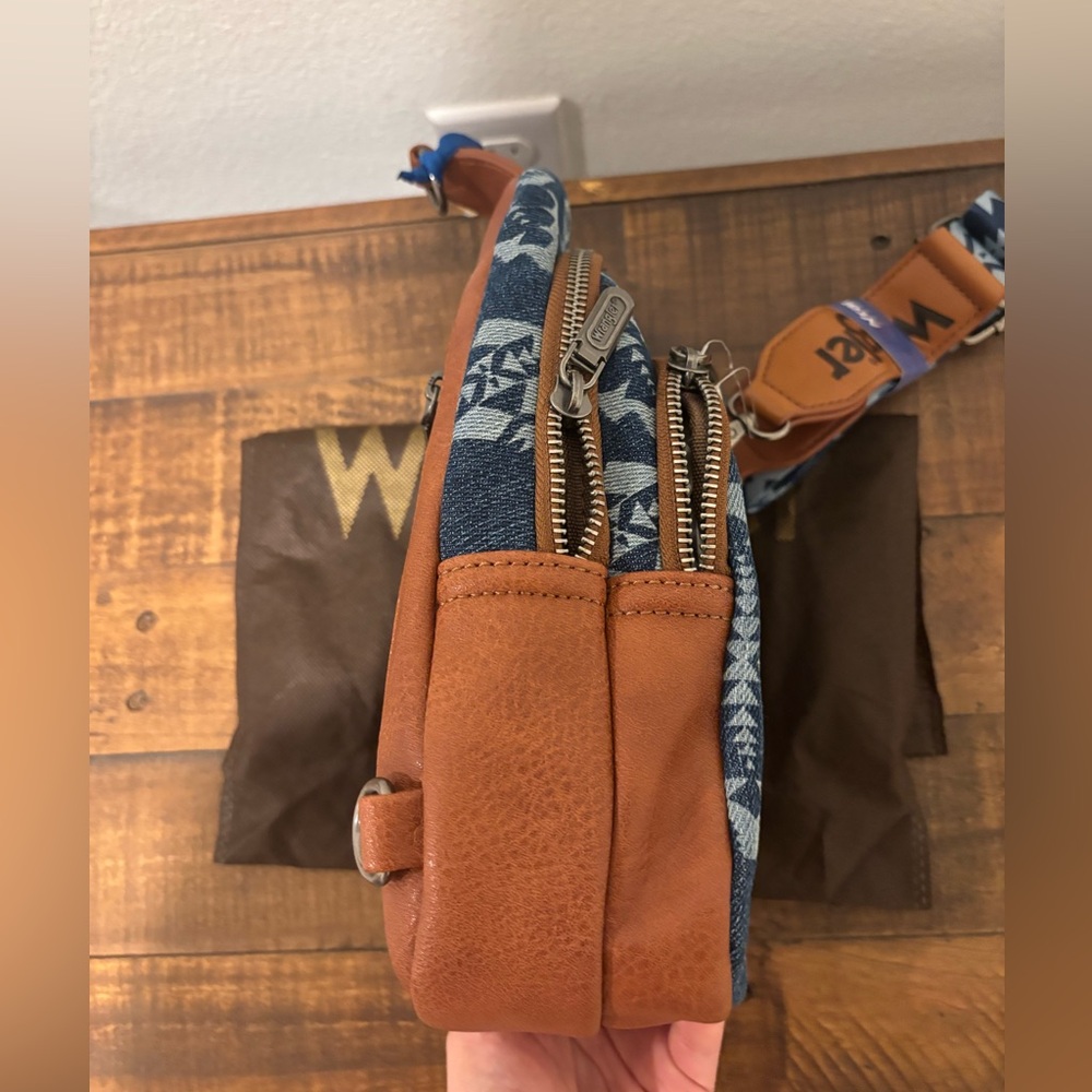 Wrangler Denim Blue and Brown Patterned Bum/Crossbody  Bag - Picture 11 of 11